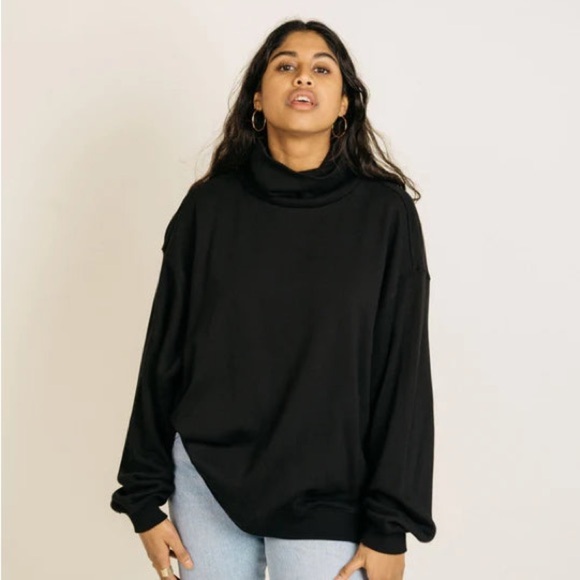 Jackson Rowe Womens' Jupiter Turtleneck Sweatshirt - Black - Picture 1 of 9